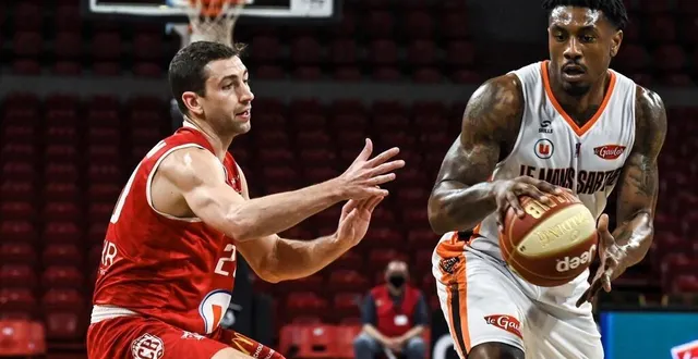 photo  ovie soko a vécu un championnat à deux vitesses.  &copy;  archives le maine libre – denis lambert 