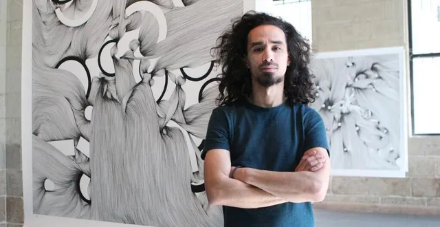 photo  naym ben amara exposent vingt dessins réalisés à l’encre de chine.  &copy;  le maine libre 