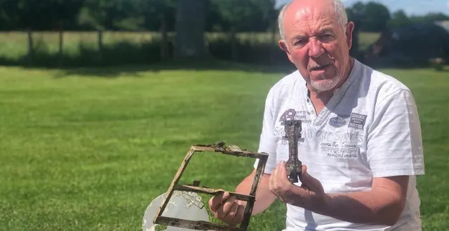 photo  villeneuve-en-perseigne, jeudi 10 juin 2021. dominique daniel a pu récupérer de très nombreux vestiges de la seconde guerre mondiale dans les forêts de perseigne et dans les alentours.  &copy;  photo le maine libre 