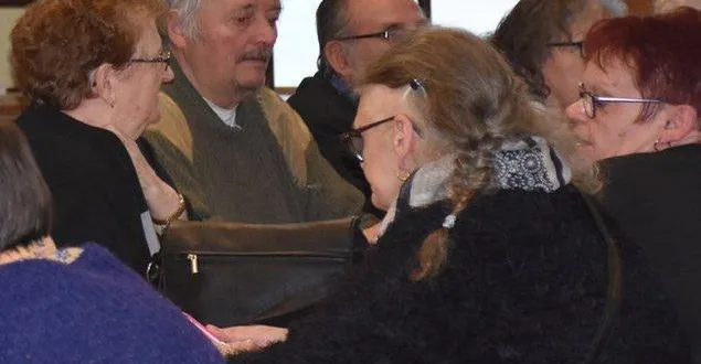 photo  tous de retour à table le mercredi 25 août.  &copy;  le maine libre 