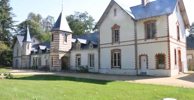 photo  le château du patys à marans a été transformé en musée pour plonger dans l’enfance d’hervé bazin qui y passait cinq mois de l’année. il figure parmi les sept nouveaux sites des p’tites pépites.  &copy;  archives ouest-france 