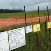 photo le terrain de près de 6 ha à rai, où les 10 360 panneaux photovoltaïques seront installés en juillet et août 2021.