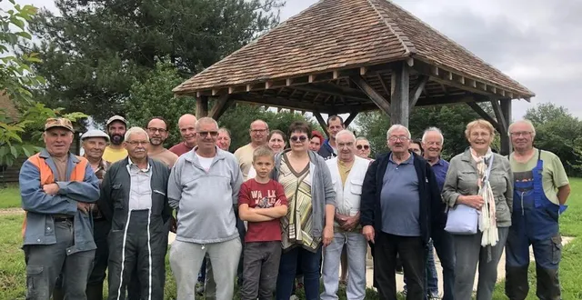 photo  belle mobilisation pour la journée d’action communale à la bosse.  &copy;  le maine libre 