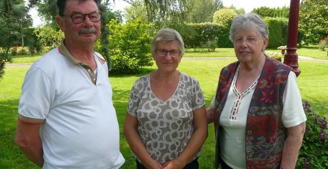 photo  jean claude pineau, claudine touzard, helène gérôme du centre d’animation patrimonial.  &copy;  le maine libre 