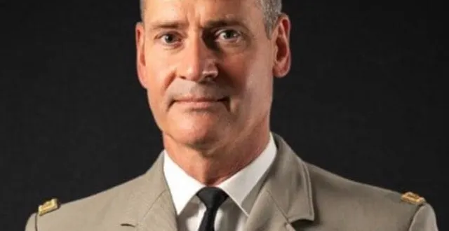 photo  marié et père de trois enfants, le général pierre schill est né le 10 septembre 1967 à chalons sur marne (marne). à partir du 22 juillet 2021, il sera nommé chef d’état-major de l’armée de terre (cemat) et promu général d’armée.  &copy;  ministère des armées 