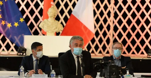 photo  cholet, salle des fêtes, lundi 12 juillet. gilles bourdouleix a plaidé pour que les élections ne soient pas annulées. cela ne l’a pas empêché de condamner une « manœuvre » à laquelle il associe le sous-préfet de cholet.  &copy;  co – étienne lizambard 