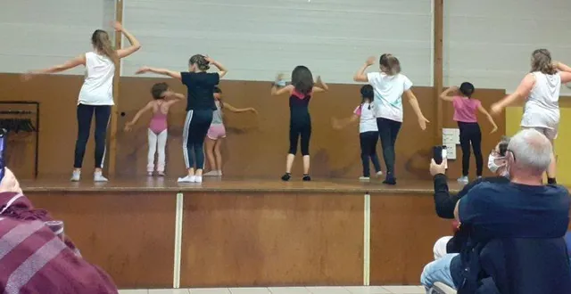 photo  les enfants ont proposé six tableaux différents.  &copy;  le 