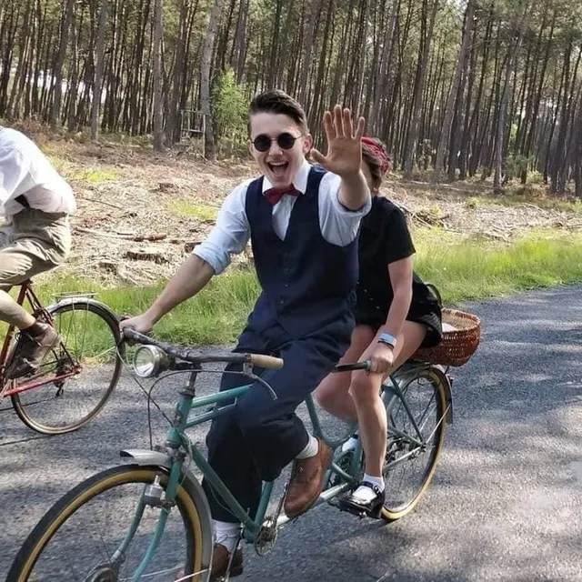 photo les randonnées de l’héritage sont des instants de bonne humeur.  ©  archives le maine libre