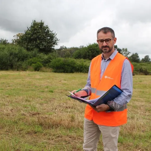 photo pierrick rouault, chef de projets solaires au sein de jp énergie environnement.  ©  le maine libre