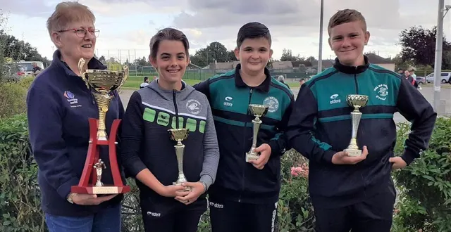photo  la triplette se compose de malo pinçon assez (val de loir pétanque 72), pavel renou (la suze-sur-sarthe) et tom delhommeau (la flèche).  &copy;  le maine libre 