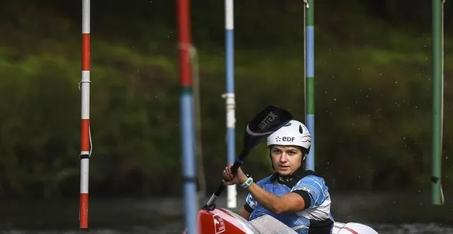 photo  lise vinet.  &copy;  archives denis lambert 