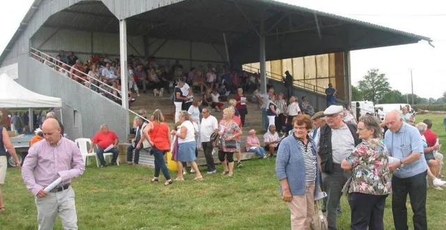 photo  les courses reviennent à l’hippodrome de la fontaine.  &copy;  archives ouest-france 