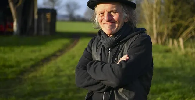 photo  longnes, jeudi 7 janvier 2021. alain vétillard vit entre longnes et paris. il a passé sa convalescence dans la campagne sarthoise.  &copy;  photo le maine libre – yvon loué 