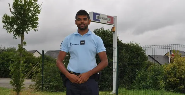 photo  le lieutenant steven kichenama est le nouveau commandant de la brigade de gendarmerie de sablé. il est arrivé 1er août 2021.  &copy;  le maine libre 