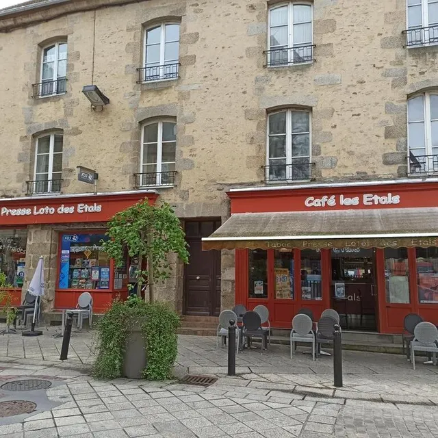 photo le gérant du bar-tabac les étals, à alençon (orne) ne comprend pas la mesure d’application du passe sanitaire, en vigueur depuis le 9 août 2021.  ©  ouest-france