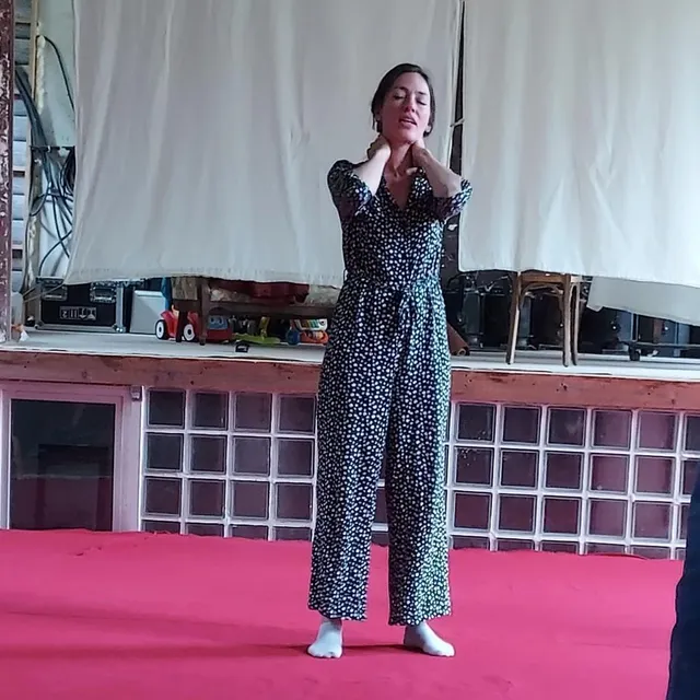 photo pas de répétitions sans un échauffement de la voix et des muscles, sous la houlette de julie, qui distille son savoir-faire et ses astuces de préparation  ©  ouest-france