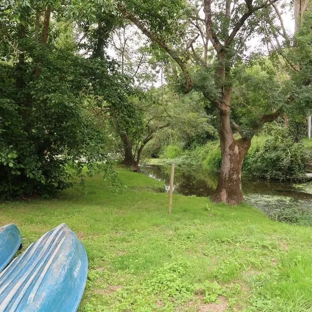 photo christophe gérardin n’a pas eu à faire de travaux : la berge se prête naturellement au départ des canoës. « en fait, je ne comprends pas pourquoi ça n’a pas été fait avant ! », s’étonne-t-il.  ©  co