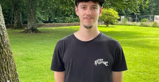 photo  bruno coulon de l’association rafiot keetang qui organise la deuxième édition du festival le revoyure à la ferté-macé les 20 et 21 août, espère recruter une trentaine de bénévoles.  &copy;  ouest-france 