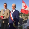 photo le 22 août 2019, parker morton a reçu la médaille du 75e anniversaire du débarquement en normandie, des mains du maire, philippe bigot ; il reviendra en 2024, pour le 80e anniversaire de la libération.