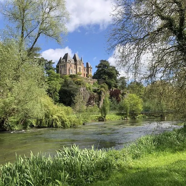 photo le château de saint-roch à mesnil-glaise.  ©  ouest-france