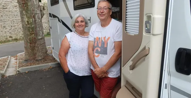 photo  le mans, mardi 17 août 2021. originaires de grenoble, geneviève et jean-pierre sont venus faire une halte au mans.  &copy;  photo : le maine libre 