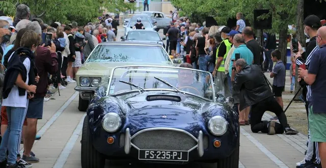 photo  la parade, grand temps fort d’arnage dans la course, a eu lieu, ce jeudi 19 août 2021, sur la place françois-mitterrand.  &copy;  ouest-france 