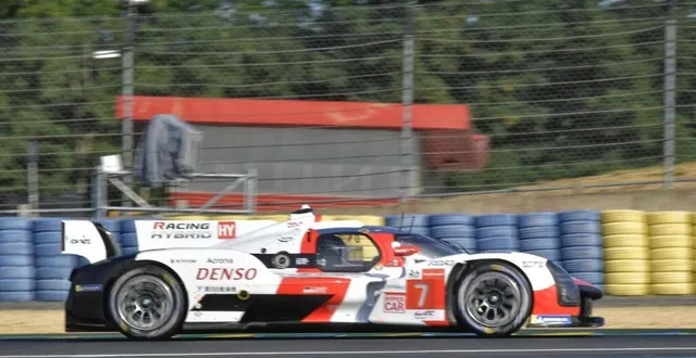 photo  après trois années de domination de la toyota n° 8, l’heure de la n° 7 a enfin sonné.  &copy;  daniel fouray / ouest-france 