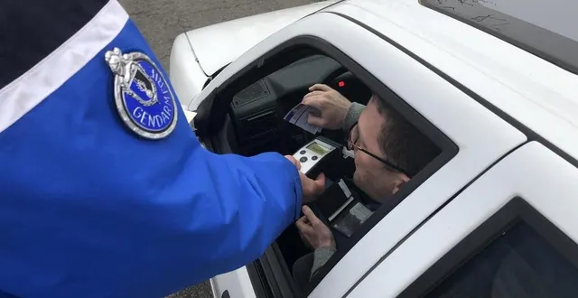 photo  les gendarmes de l’orne ont procédé à de nombreux contrôles sur les routes, ce week-end.  &copy;  archives ouest-france 