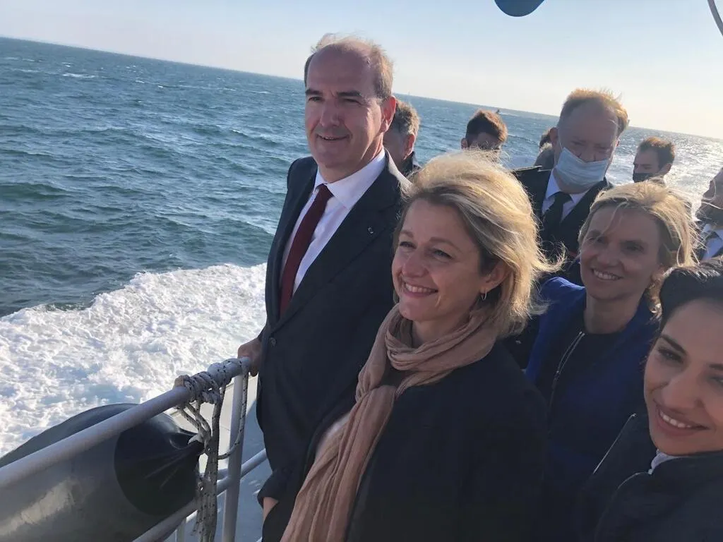 SaintNazaire. Jean Castex visite le chantier du parc éolien en mer