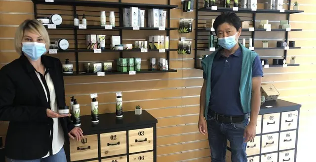 photo  le commerce cbd’eau spécialisé dans le chanvre a ouvert au 2, rue du pont-neuf, à alençon (orne).  &copy;  ouest-france 