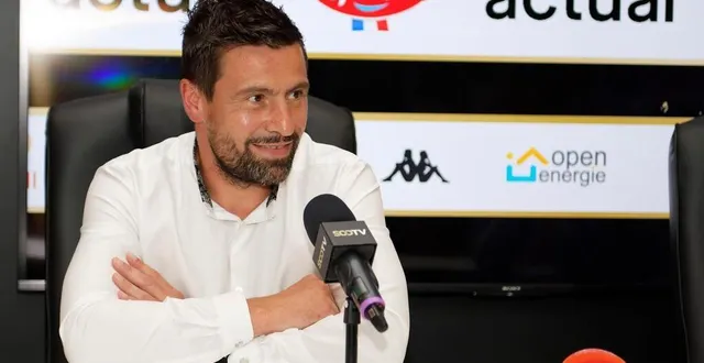 photo  sébastien larcier.  &copy;  françois maisonneuve 