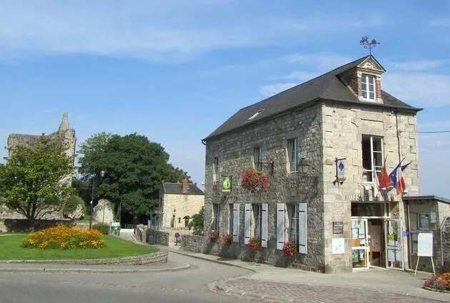 photo l’office de tourisme du pays de domfront a accueilli de nombreux visiteurs en août 2021.  ©  archives ouest france