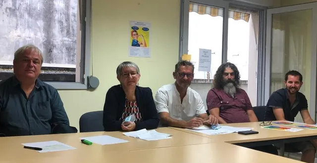 photo  les représentants de la fsu estiment que de trop de questions restent sans réponse à trois jours de la rentrée.  &copy;  le maine libre 