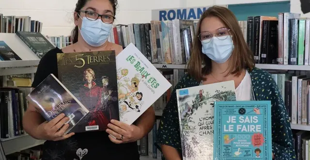 photo  marie rolland et chloé fosse présentent leurs coups de cœur lecture de l’été.  &copy;  ouest-france 