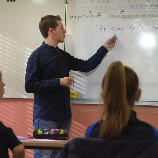 photo les collégiens ont de nouveaux profs, de nouvelles matières… pour les 6e, c’est le grand saut.  ©  photo archives le maine libre