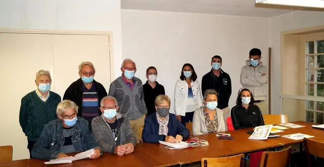 photo  les responsables d’association se sont réunis pour les derniers préparatifs du forum.  &copy;  ouest-france 