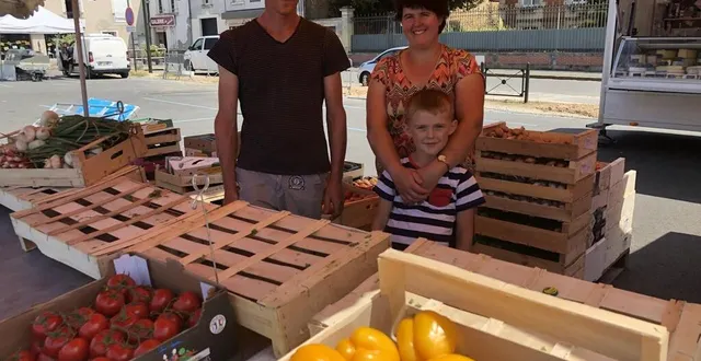 photo  marc, sa compagne delphine et leur fils maxime.  &copy;  ouest-france 