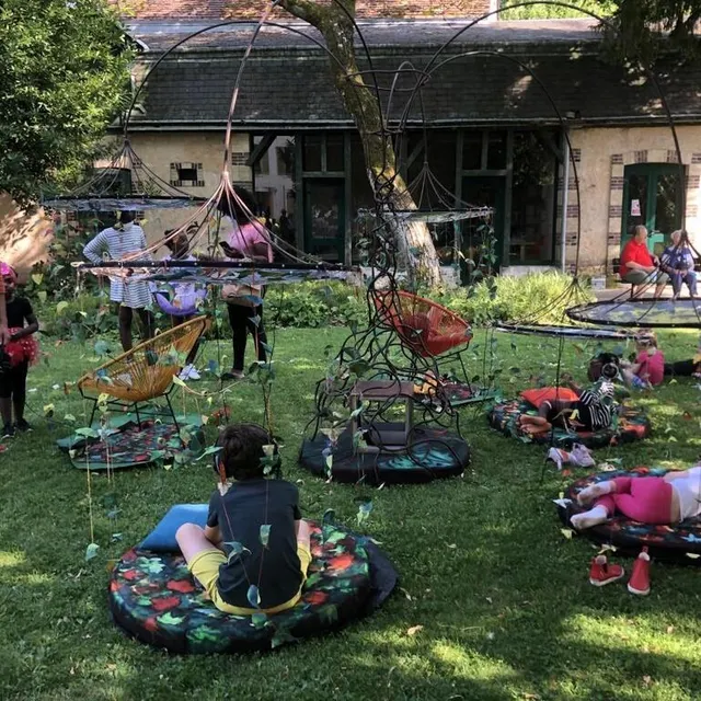 photo artistes et spectateurs sont dans la rue tout le week-end à la ferté-bernard.  ©  le maine libre