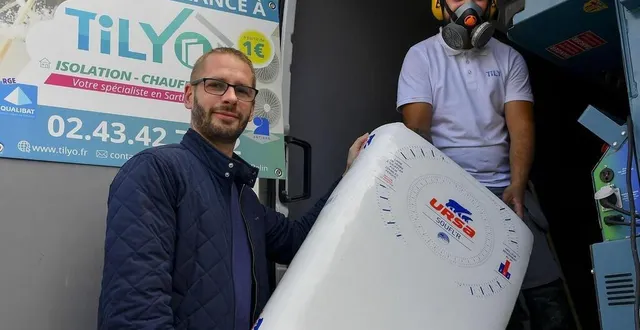 photo  nicolas leroy à gauche), fondateur de l’entreprise tilyo, est ses équipes, ne manquent pas de travail.  &copy;  photo le maine libre yvon loué 