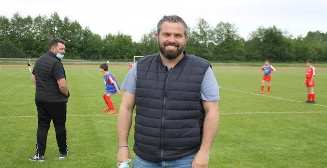 photo  cédric forgeard ,un batisseur de la fusion pour garder le foot dans les deux villages.  &copy;  le maine libre 