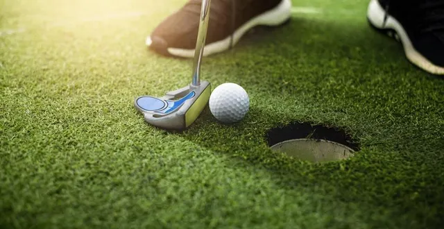 photo  on pourra s’initier au golf, dimanche à sablé-sur-sarthe. photo d’illustration.  &copy;  stock.adobe.com 