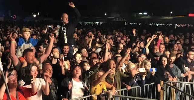 photo  les festivaliers d’on s’rebiche à cerisy-belle-étoile (orne) devant la rue kétanou, le samedi 4 septembre 2021.  &copy;  ouest-france 