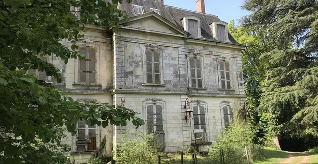 photo  le château sarthois du haut-buisson, longtemps laissé à l’abandon, a été racheté par la commune de cherré-au, en 2009.  &copy;  archives ouest-france 