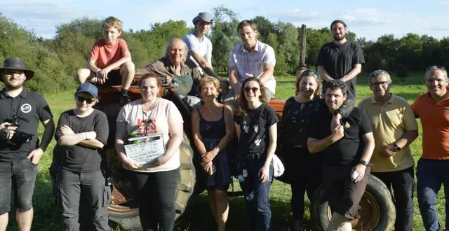 photo  l’équipe du tournage du film « 40 ans de silence ».  &copy;  gilles couet 