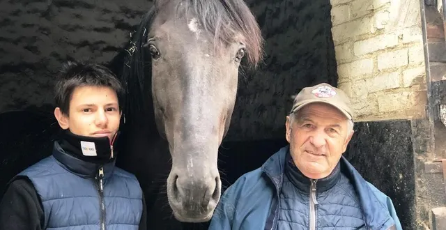 photo  petit-fils d’alain roussel (à droite), andréa, 16 ans, va courir pour la première fois à alençon, dimanche 19 septembre 2021.  &copy;  ouest-france 