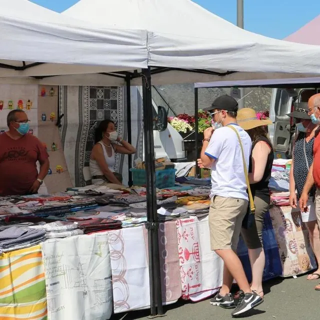 photo une quarantaine de camelots avait fait le déplacement pour la braderie de sablé-sur-sarthe, dimanche 13 juin 2021.  ©  ouest-france
