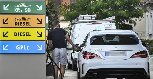 photo  photo denis lambert – le maine libre le mans – le 16 septembre 2021 illustration de l’augmentation du prix des carburants  &copy;  denis lambert 