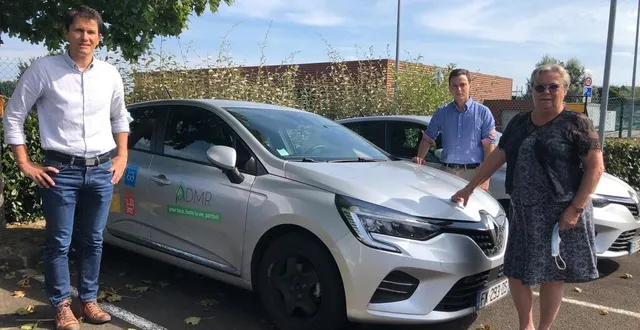 photo  les dirigeants de la fédération sarthoise des agences admr : anthony marsanne (directeur, à gauche), guillaume clément (responsable rh) et martine gaboyer (présidente).  &copy;  photo le maine libre 