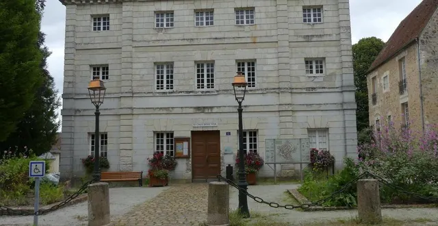 photo  la balade débute place du tribunal.  &copy;  ouest-france 