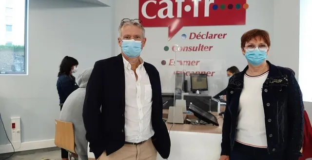 photo  jean-françois toussaint, directeur adjoint de la caf de l’orne, et la responsable du pôle qualité et contrôles (qui souhaite rester anonyme).  &copy;  dr 